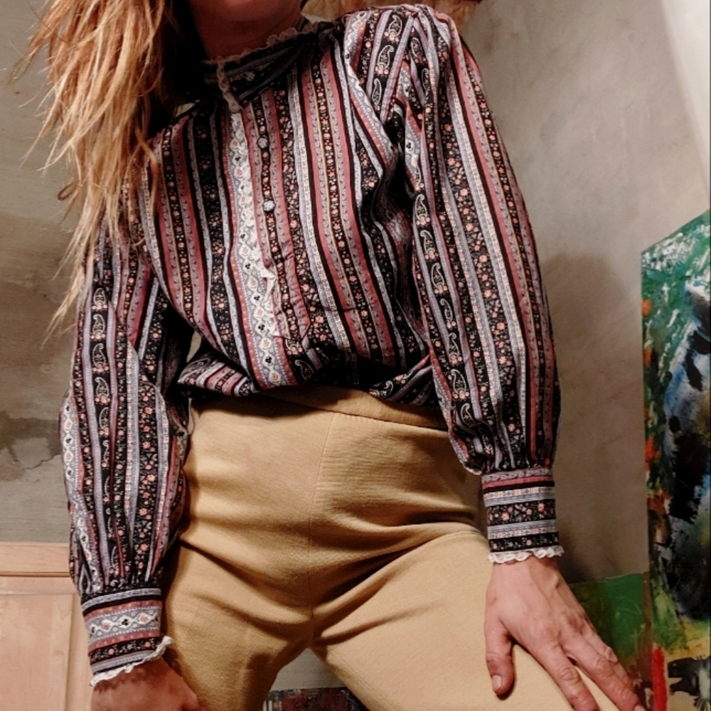 1970's paisley floral cottagecore Western blouse - Picture 7 of 16